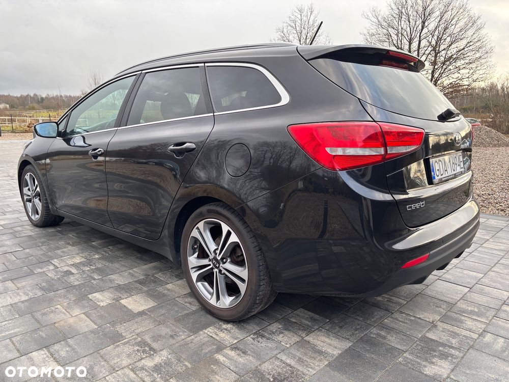 Kia Ceed 1.6 CRDi 136 ISG GT Line - 5