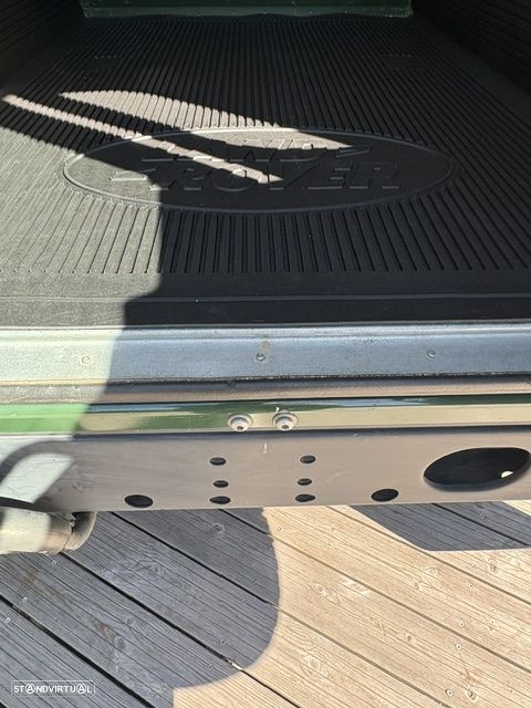 Land Rover Defender 90 2.5 TD5 Metal Top - 25