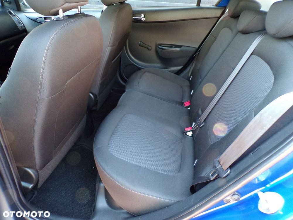 Hyundai i20 - 19