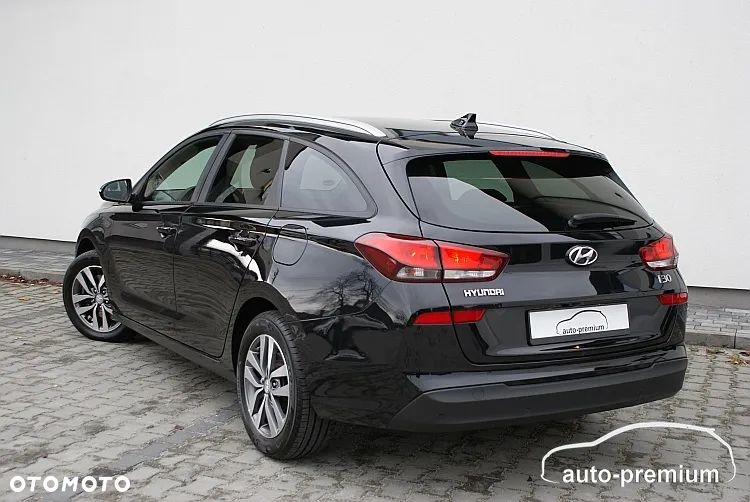 Hyundai i30 Kombi 1.6 CRDI Family+ - 34