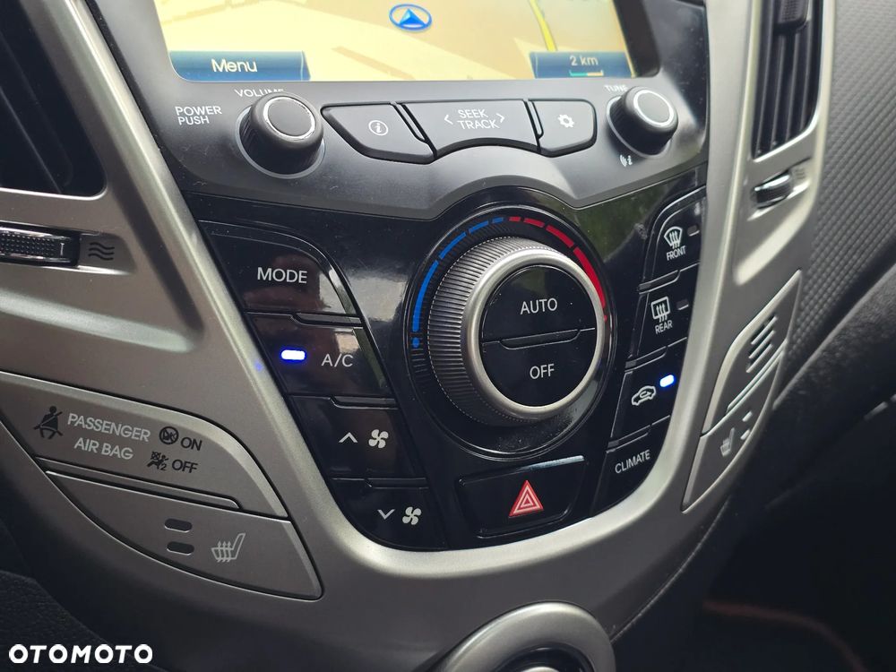 Hyundai Veloster 1.6 GDI Premium - 30