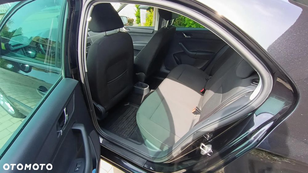 Skoda RAPID 1.2 TSI Active - 6