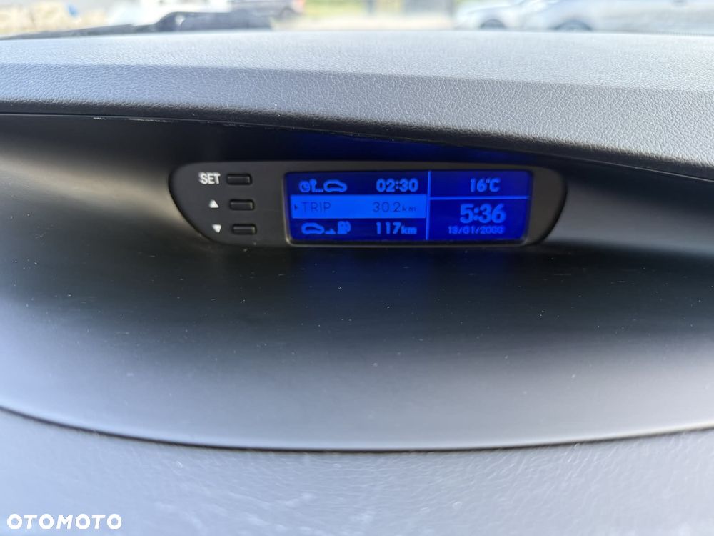 Hyundai i20 1.4 Automatik Comfort - 25