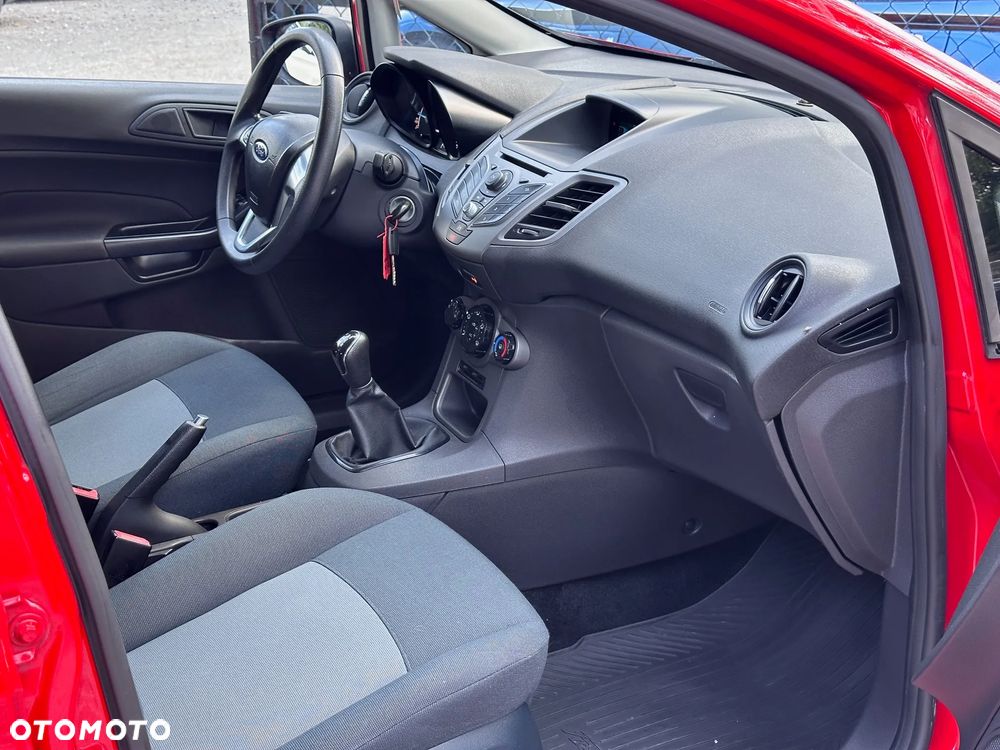Ford Fiesta 1.25 Trend - 28