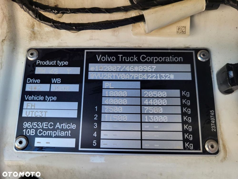 Volvo FH 4X2 460 Globetrotter XL - 11