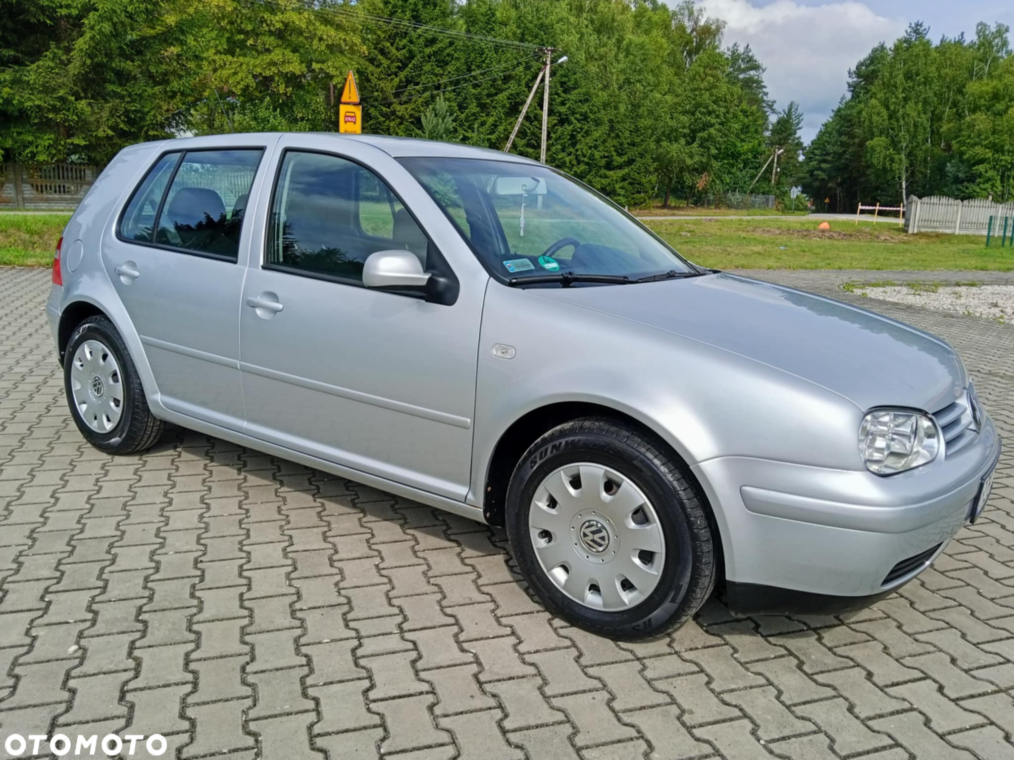 Volkswagen Golf - 12