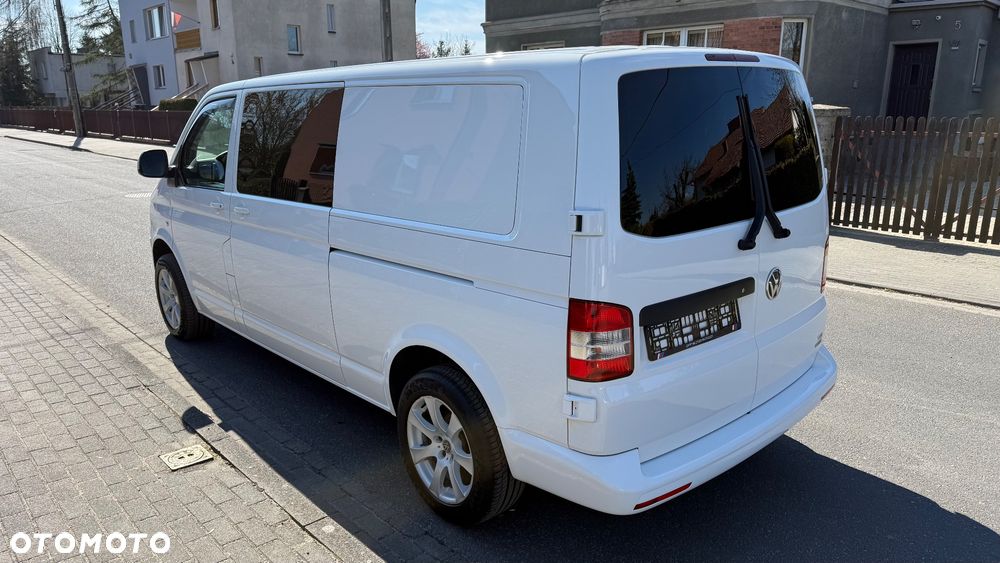 Volkswagen Multivan - 9