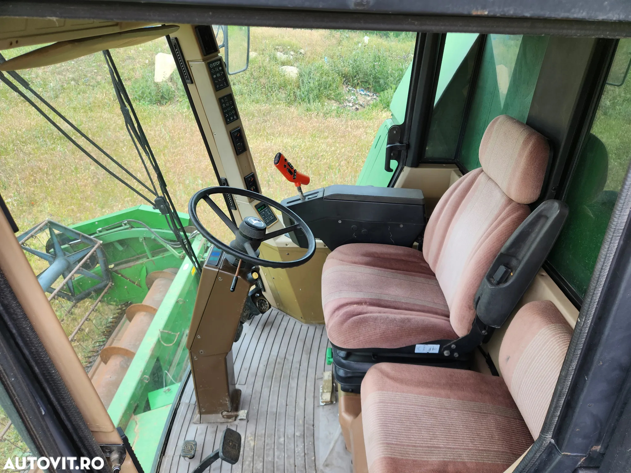 John Deere 2066 - 8