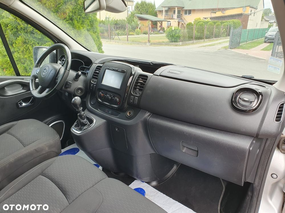 Opel Vivaro - 14