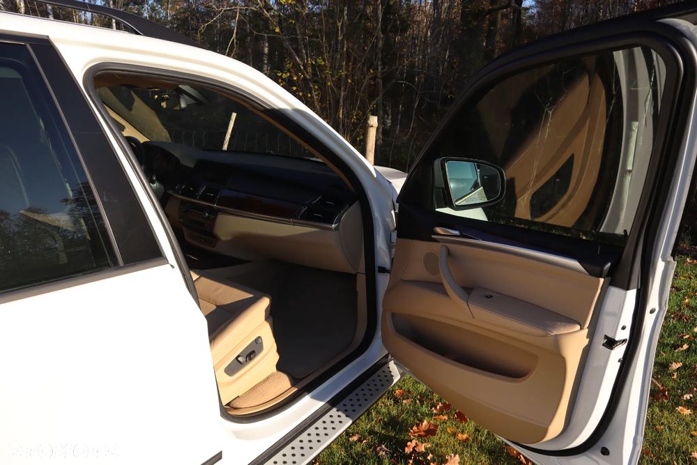 BMW X5 xDrive35i - 26