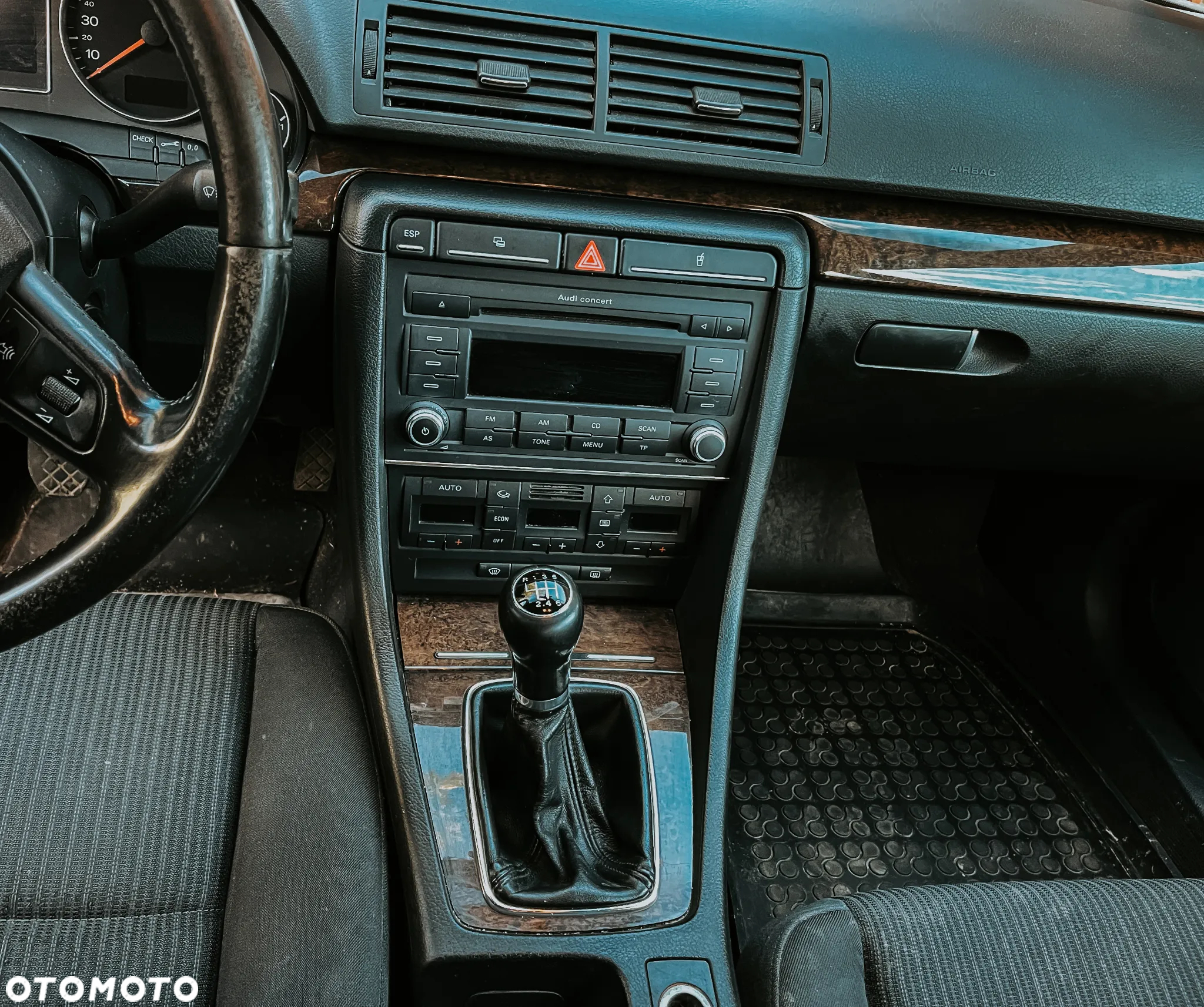 Audi A4 Avant 2.0 TDI - 8