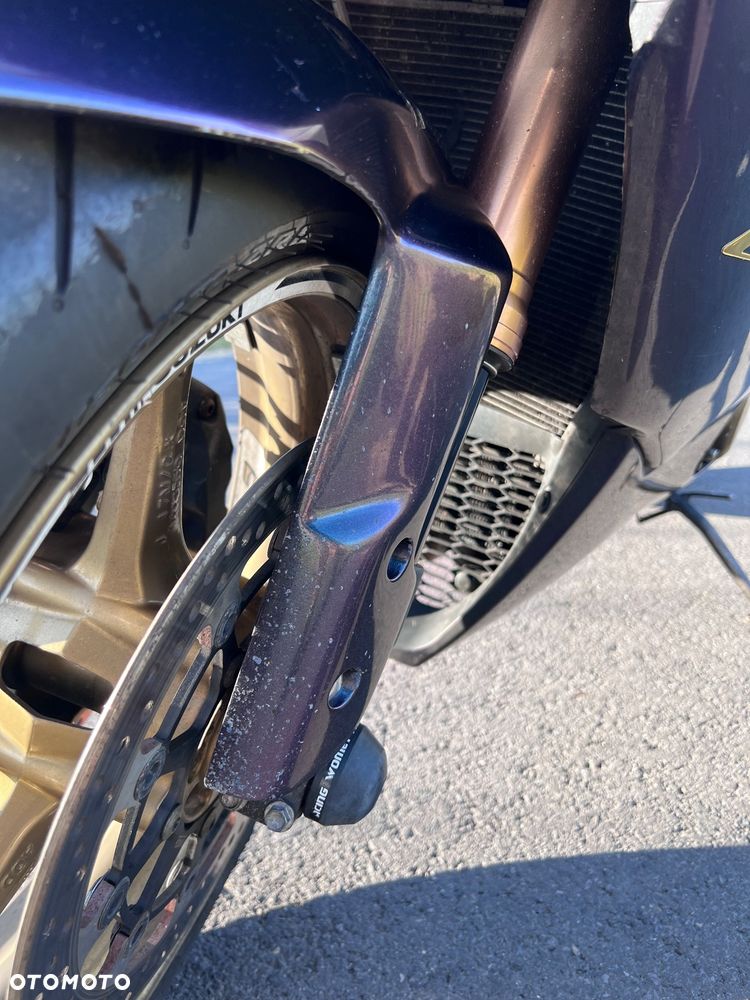 Suzuki GSX-R - 5
