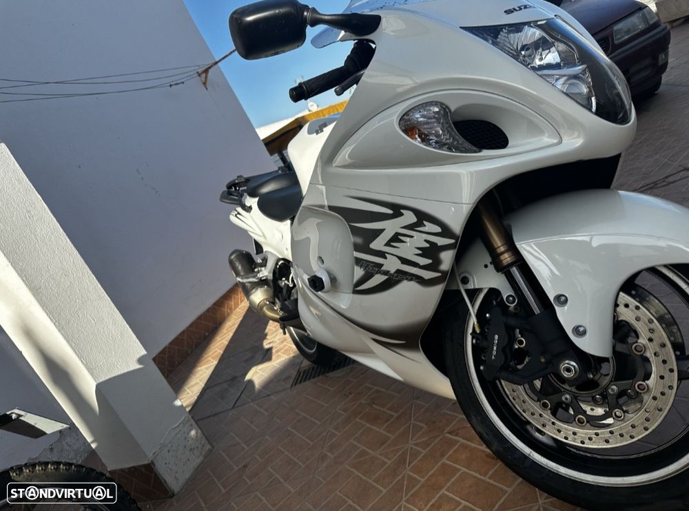 Suzuki Hayabusa - 1