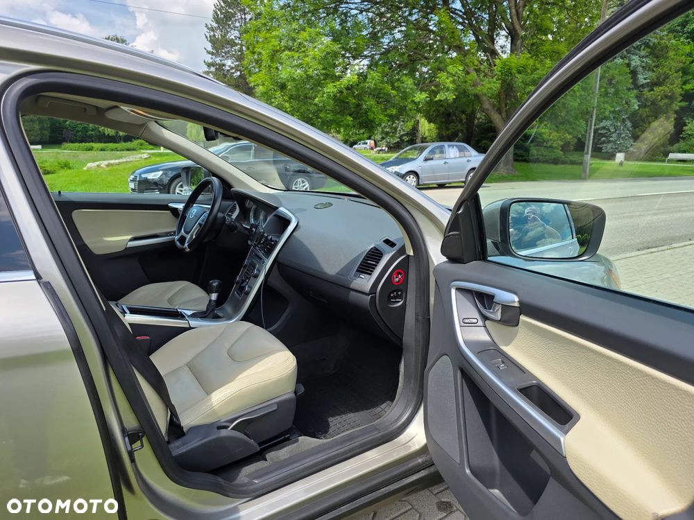Volvo XC 60 D5 AWD Summum - 20