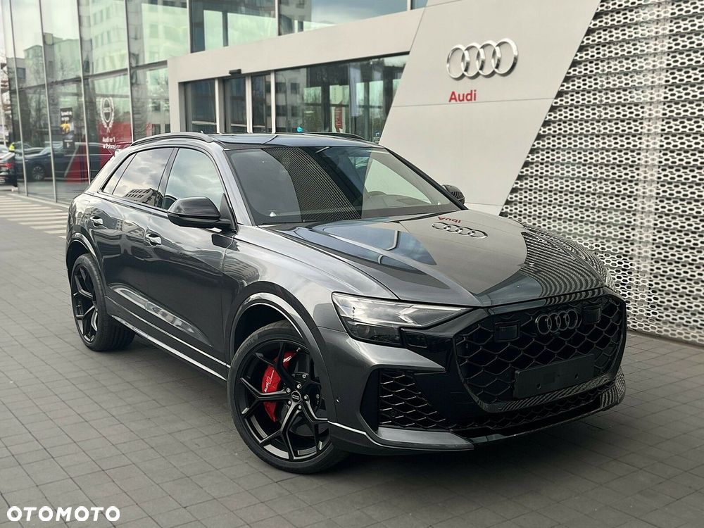 Audi RS Q8 - 9