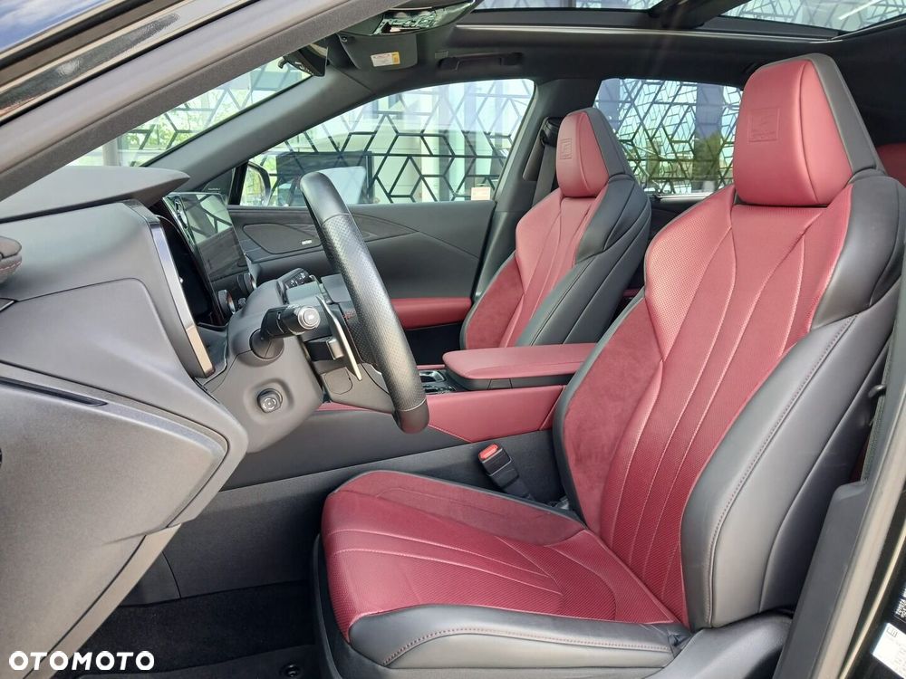Lexus RX - 8
