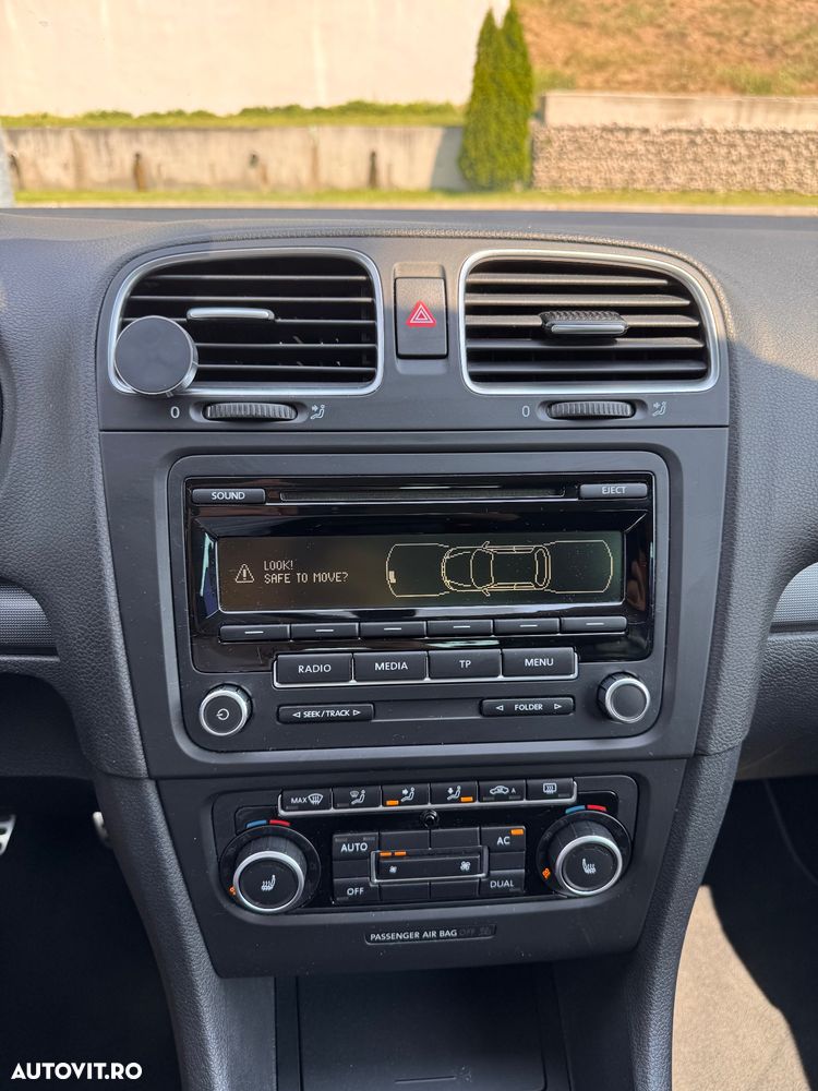 Volkswagen Golf 1.6 TDI DPF Style - 11