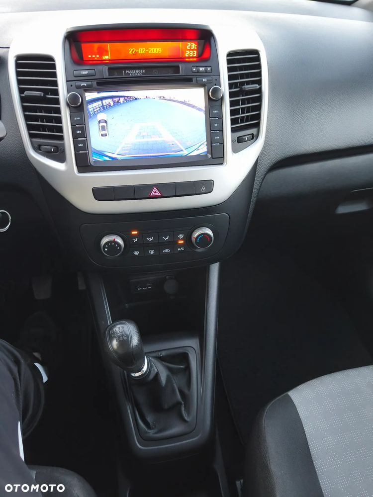 Kia Venga 1.6 L - 15