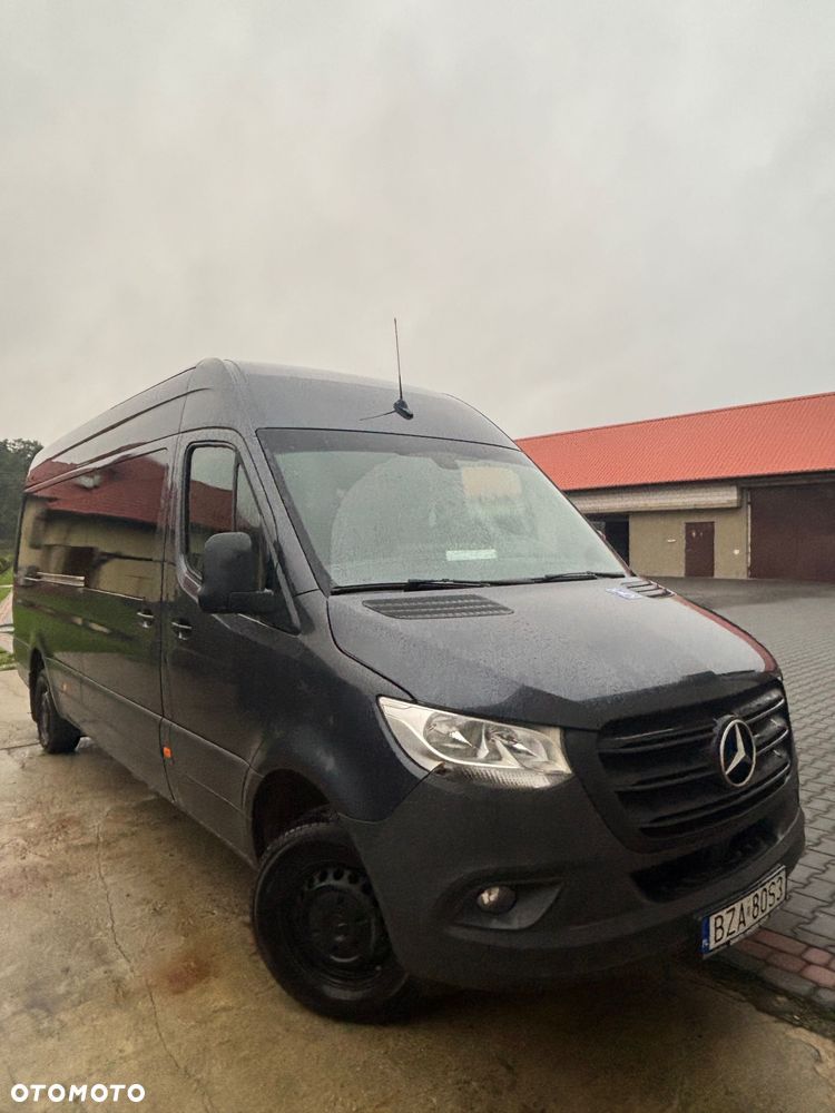 Mercedes-Benz Sprinter - 1