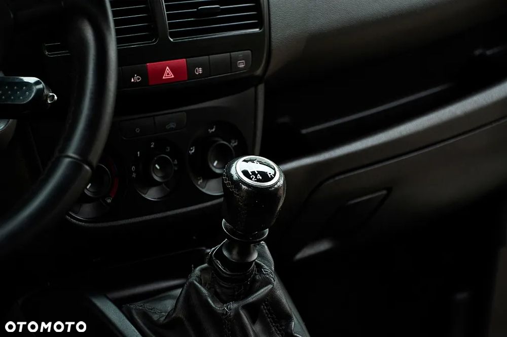 Opel Combo Tour 1.4 Cosmo - 29