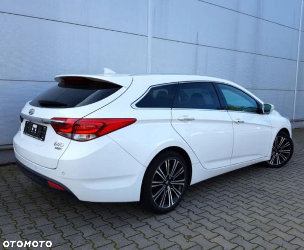 Hyundai i40 Kombi 1.7 CRDi DCT Premium - 5