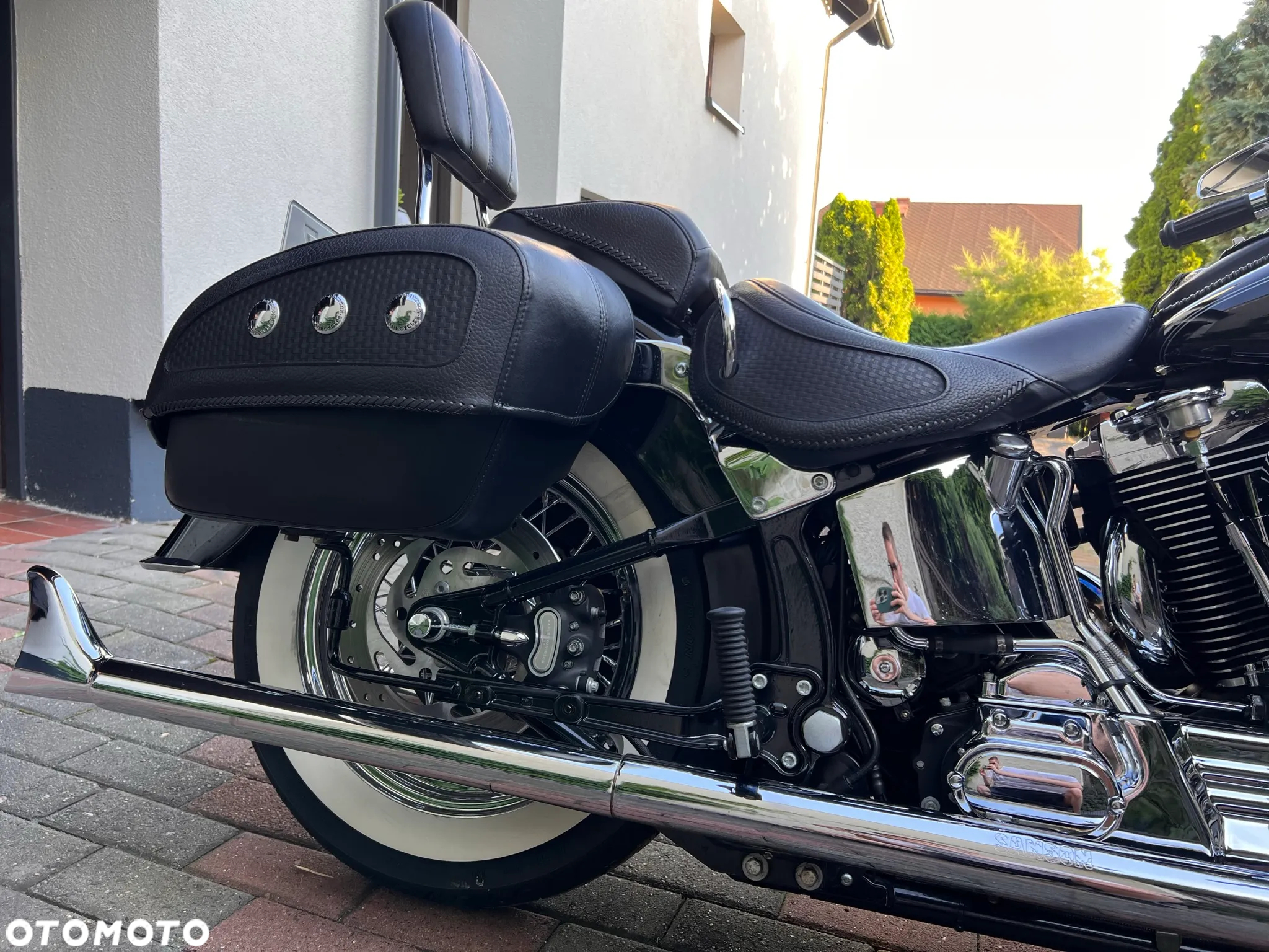 Harley-Davidson Softail Deluxe - 36