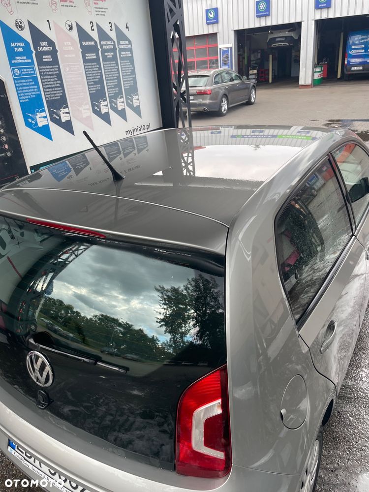 Volkswagen up! 1.0 street - 13