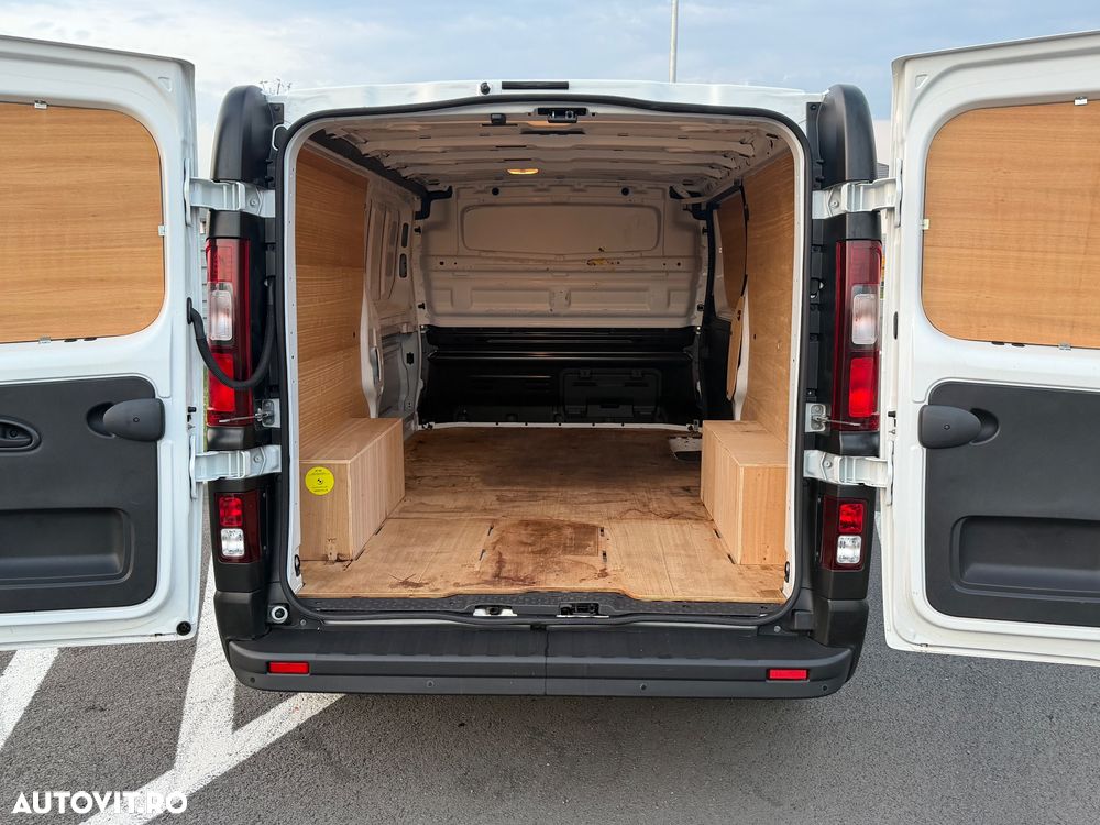 Renault Trafic - 11