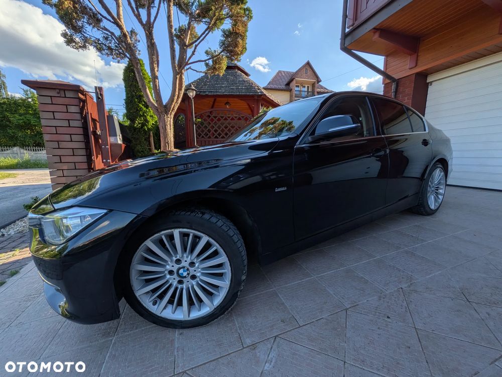 BMW Seria 3 328i Luxury Line - 15