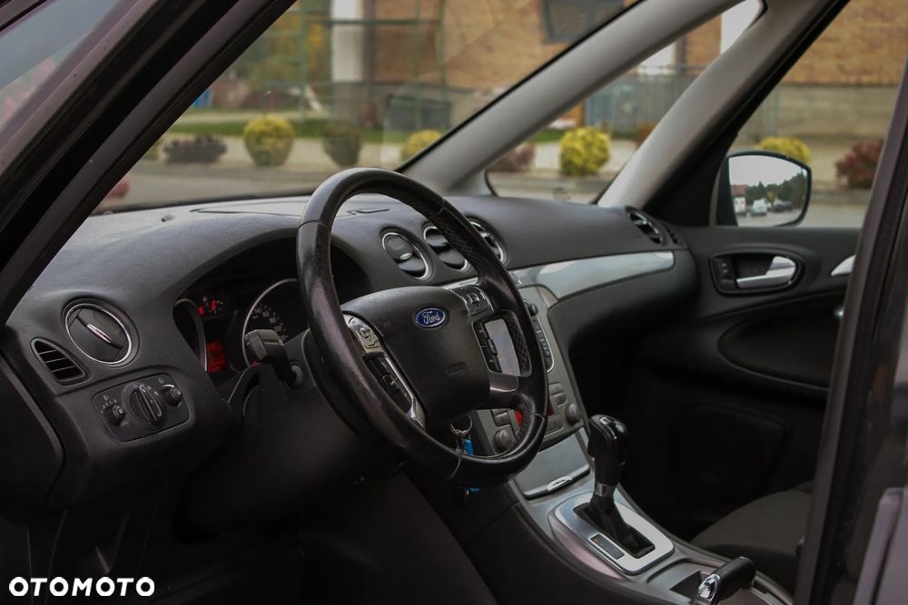 Ford Galaxy 2.0 TDCi Titanium - 35