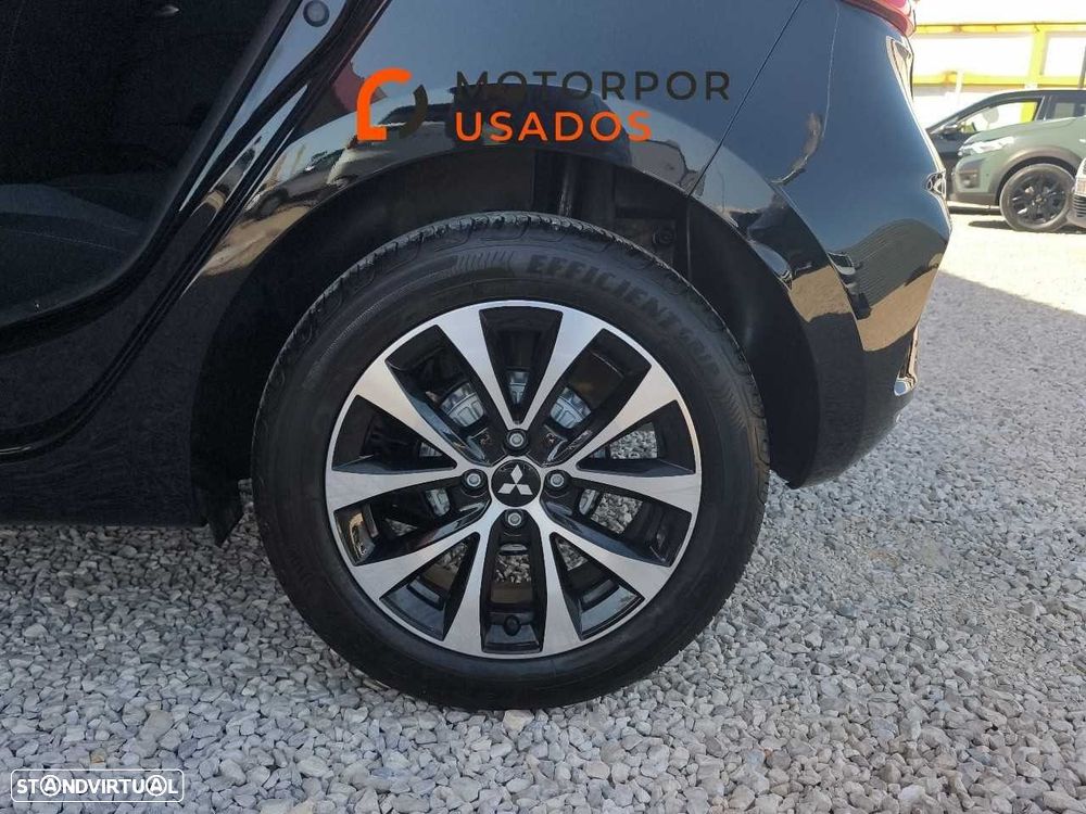 Mitsubishi Colt 1.0 MPI-T Kaiteki — fotografia 10
