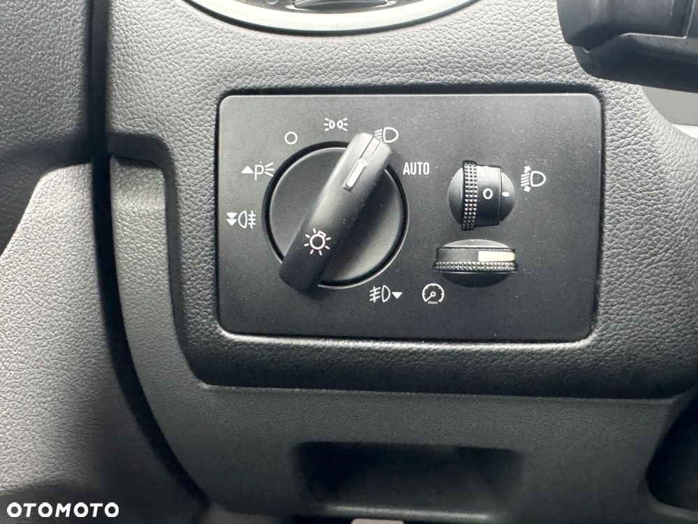 Ford Focus 1.6 16V Style - 26