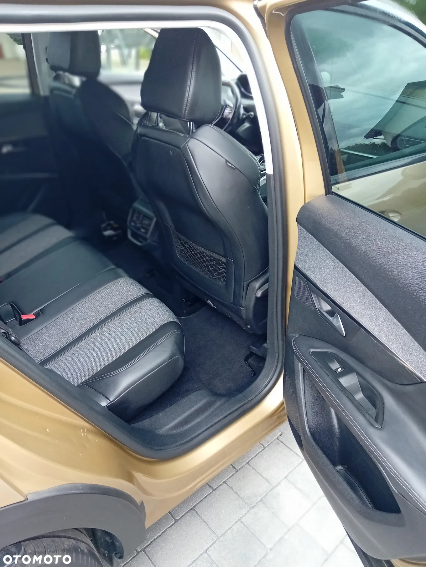 Peugeot 3008 1.6 BlueHDi Active S&S EAT6 - 16
