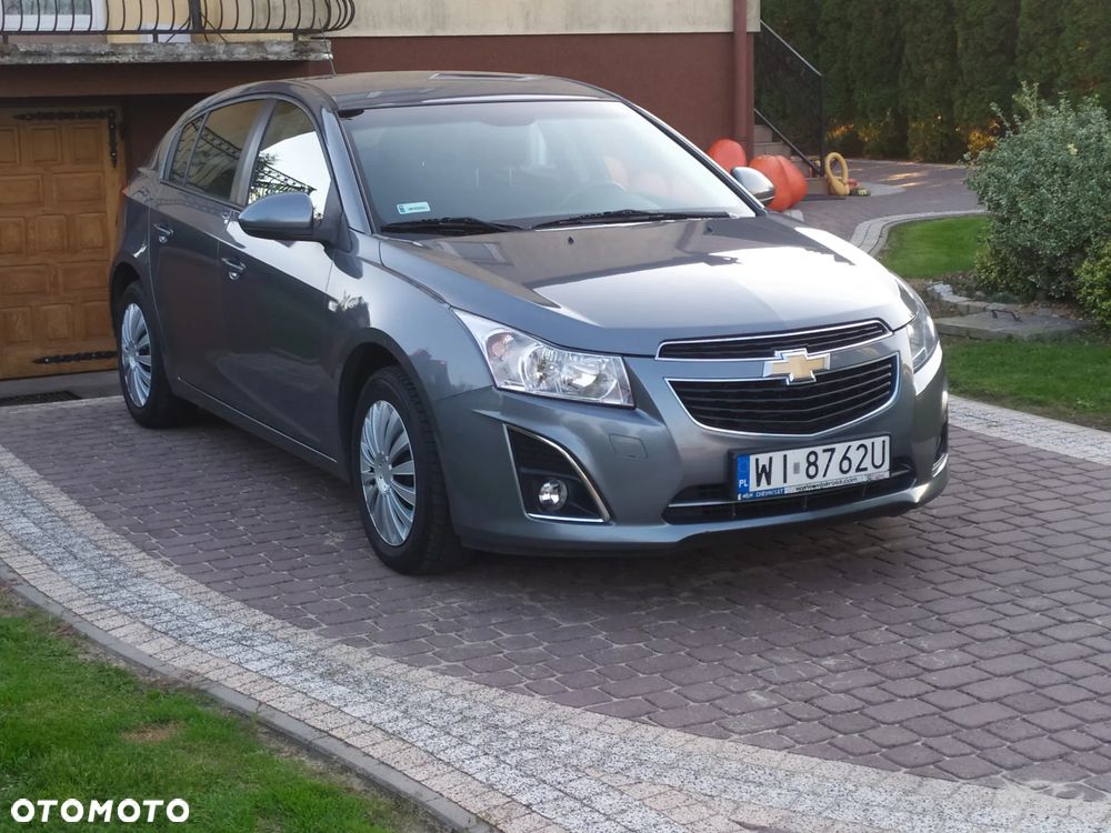 Chevrolet Cruze - 24
