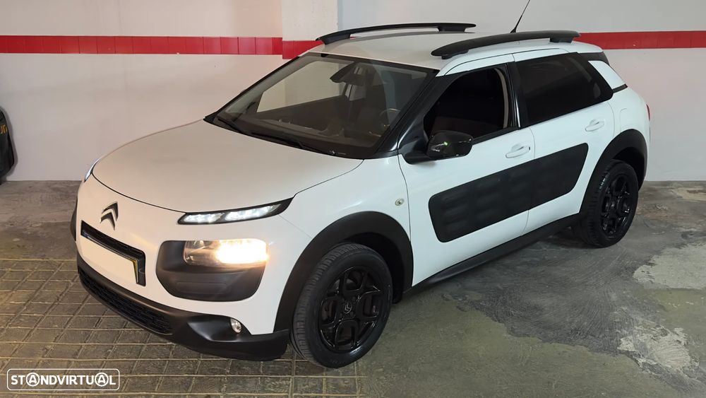 Citroën C4 Cactus 1.2 PureTech Shine - 1