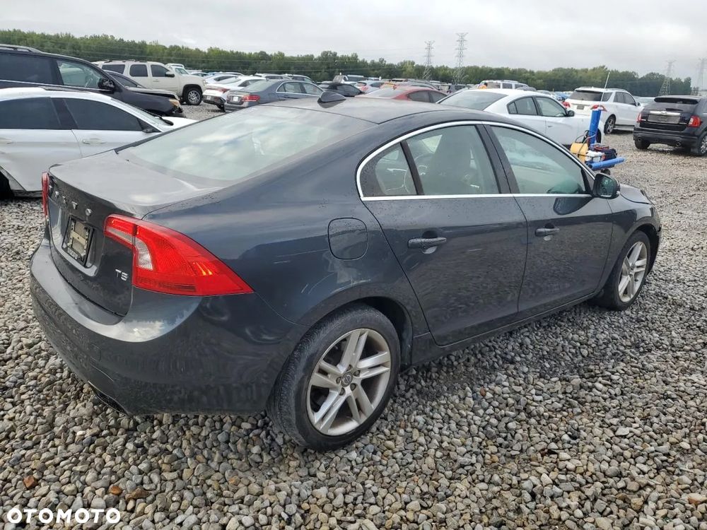 Volvo S60 - 9