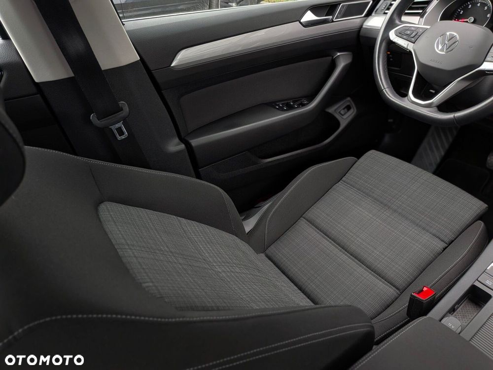 Volkswagen Passat 1.5 TSI EVO Business DSG - 14
