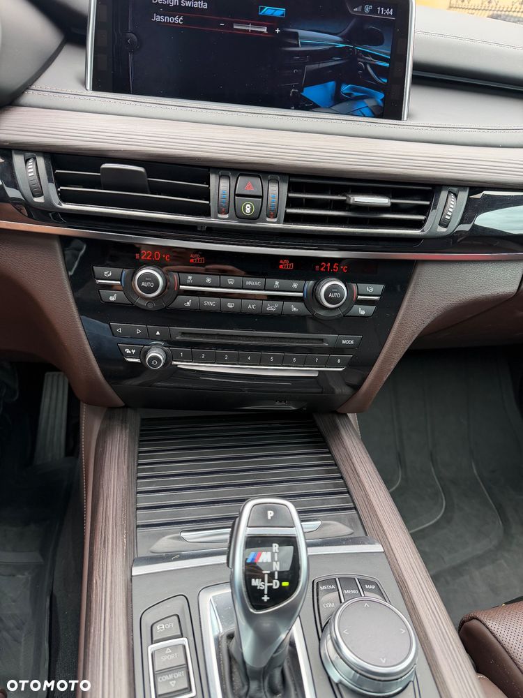 BMW X5 M M50d - 24