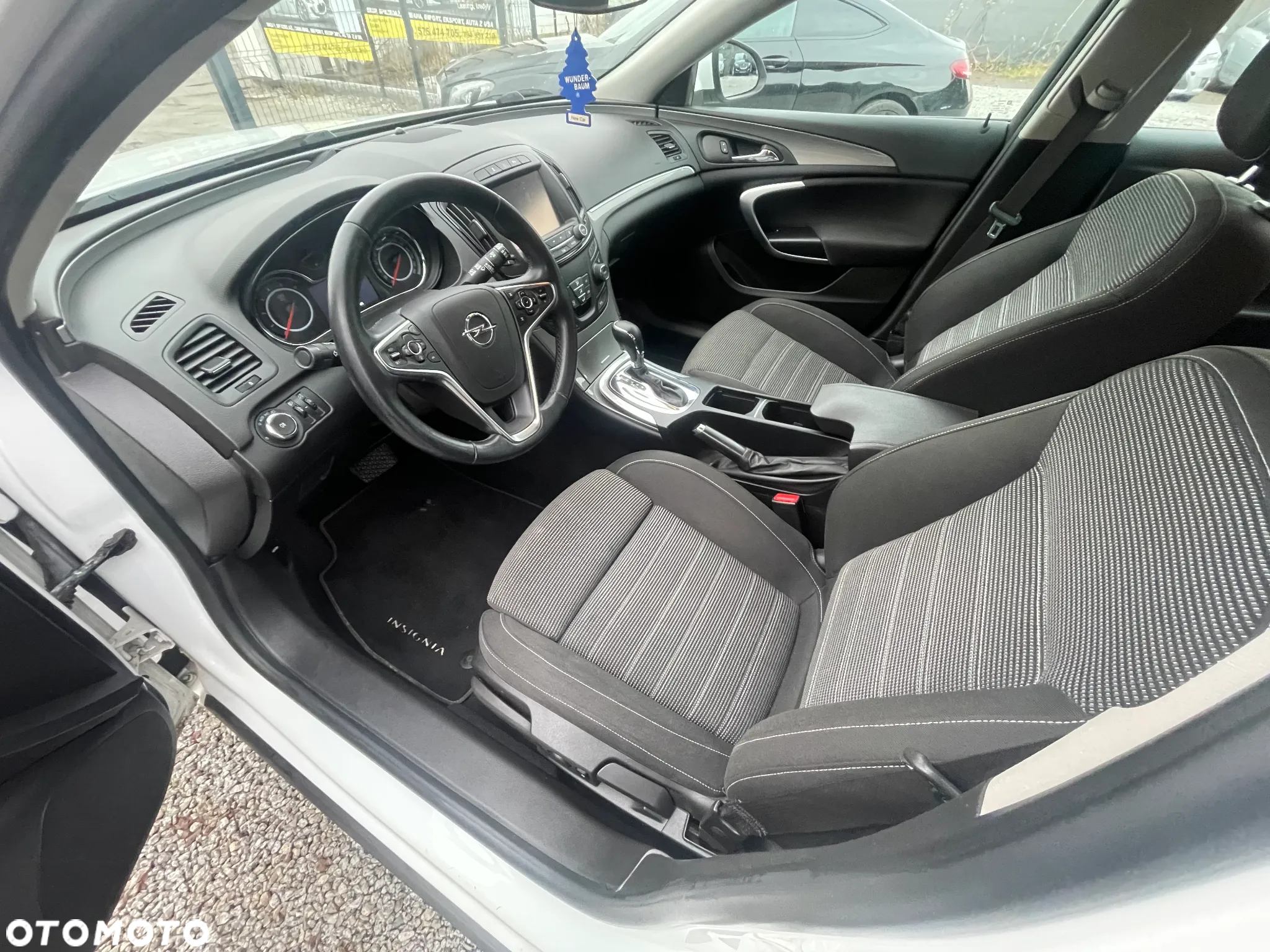 Opel Insignia - 28