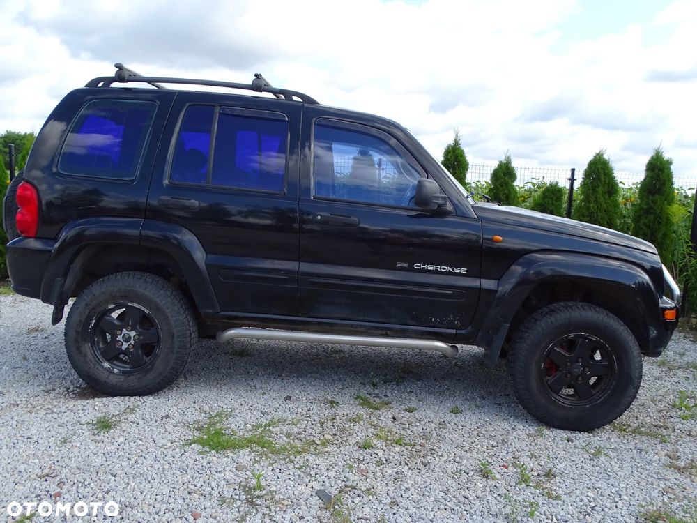Jeep Liberty - 18