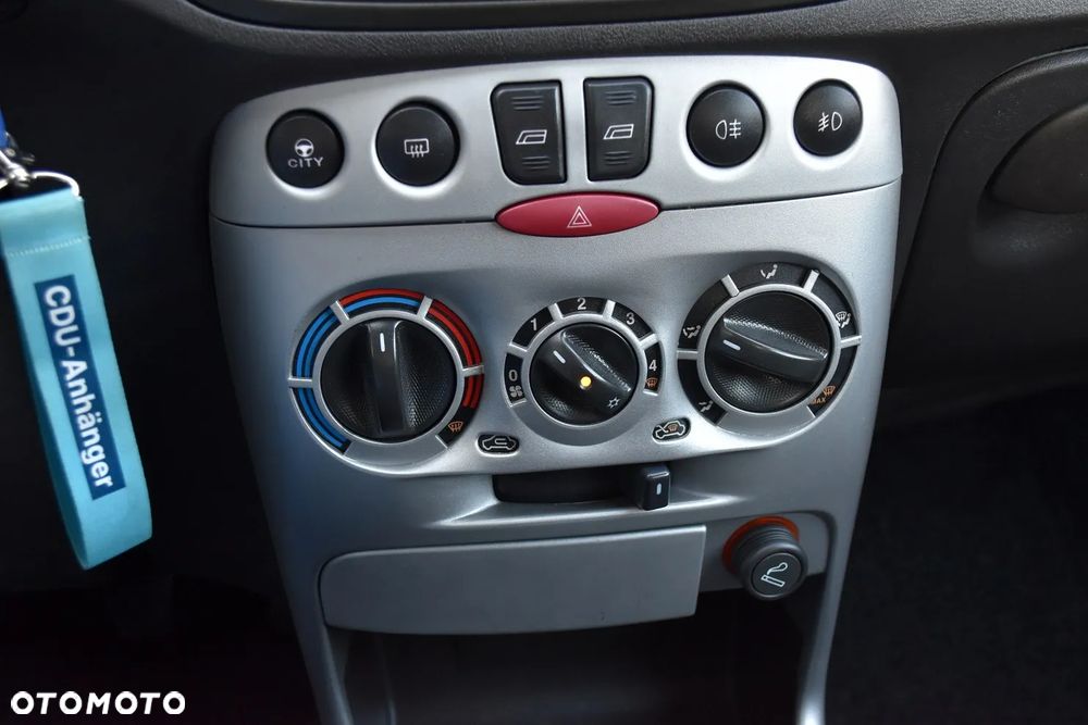 Fiat Punto 1.4 16V Sporting - 26