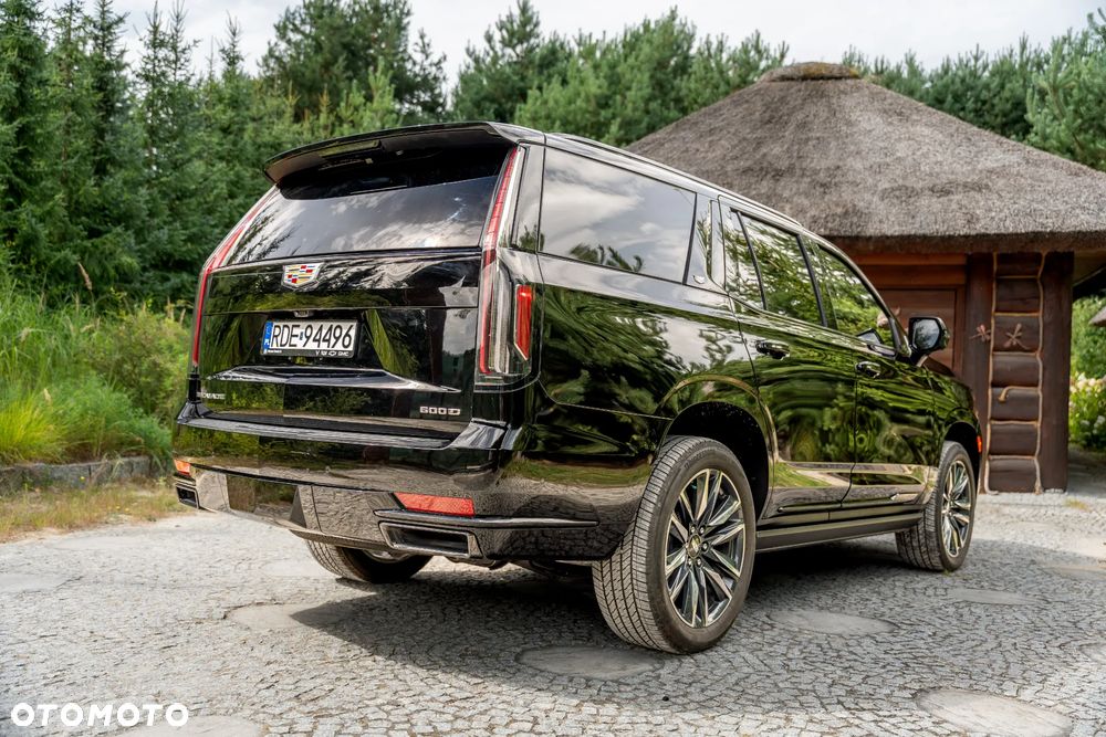 Cadillac Escalade - 14