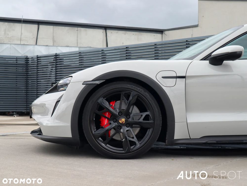 Porsche Taycan 4S - 3