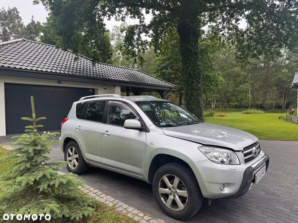 Toyota RAV4 2.0 VVT-i Premium - 1