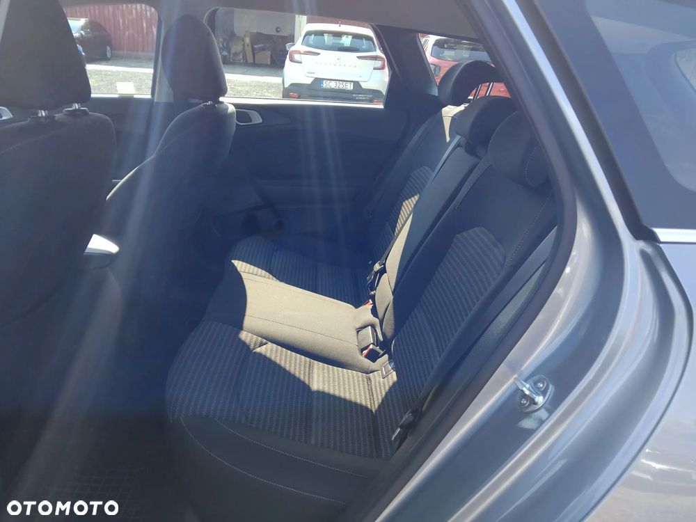 Kia Ceed 1.5 T-GDI M - 24