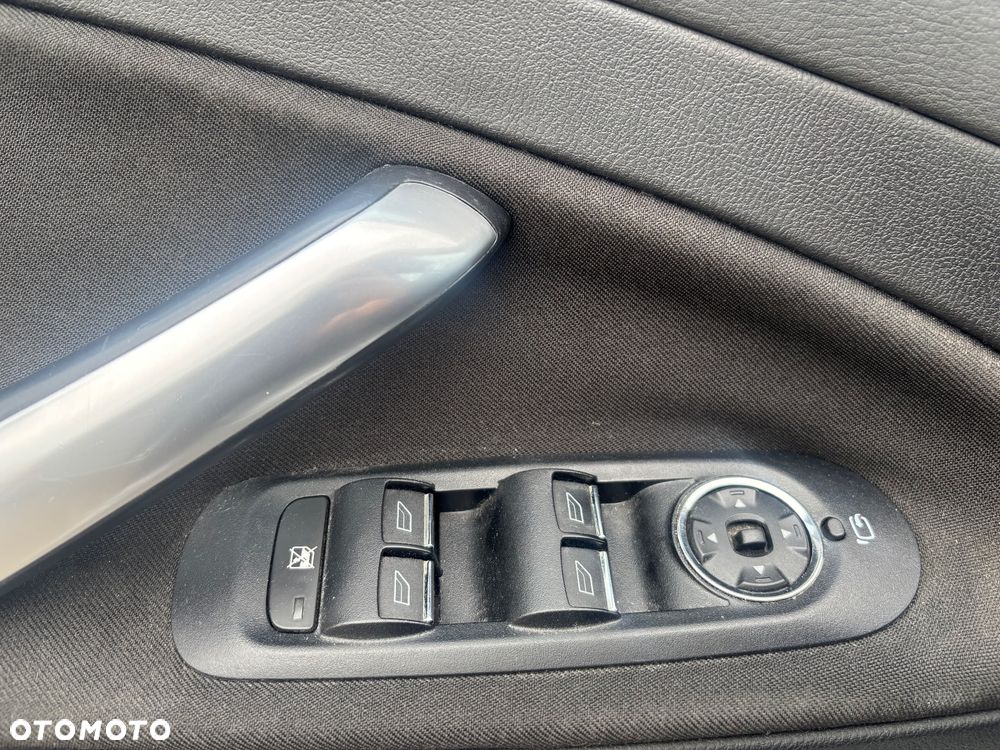 Ford Mondeo 2.5 Titanium - 11