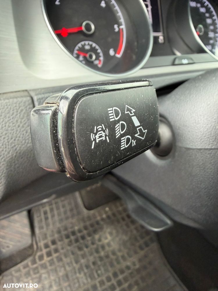 Volkswagen Golf 2.0 TDI (BlueMotion Technology) DSG Comfortline - 30