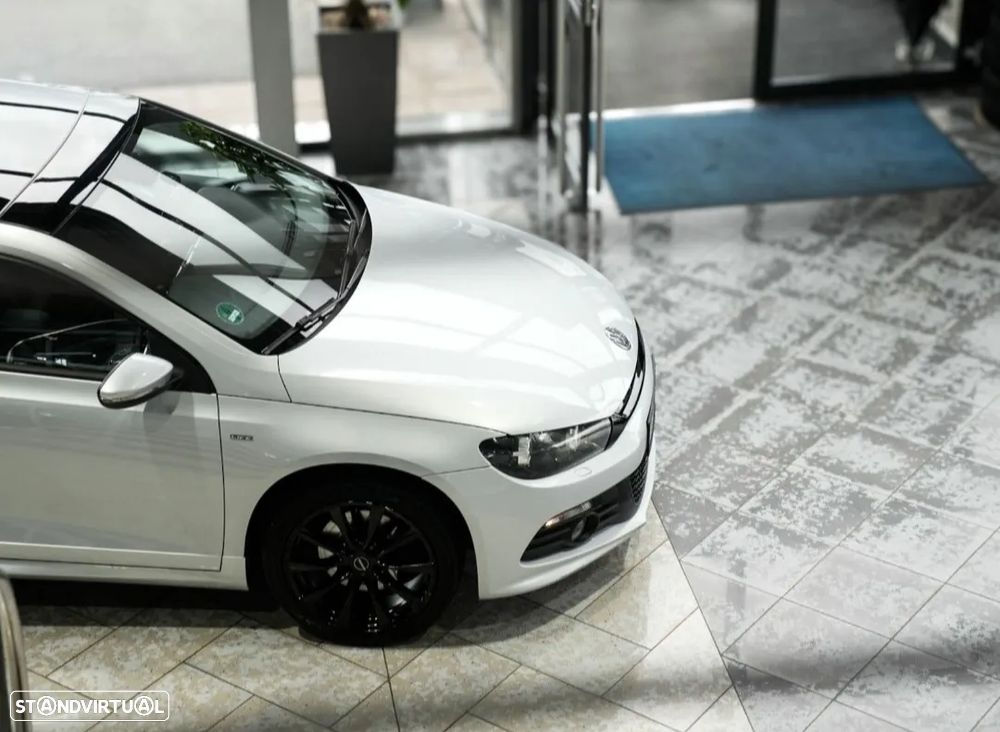 VW Scirocco 2.0 TDI GTD DSG - 3