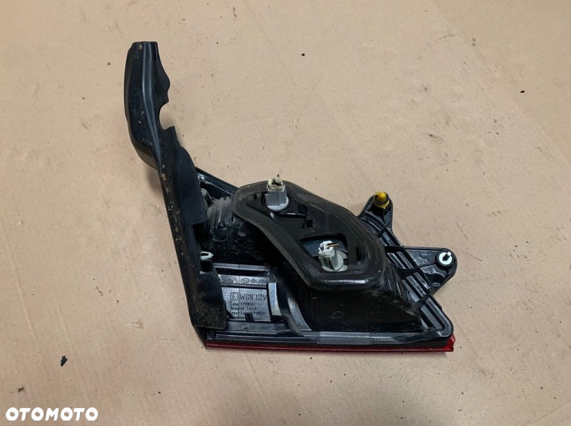 132-20072 lampa tył tylna prawa Subaru legacy V outback IV - 2