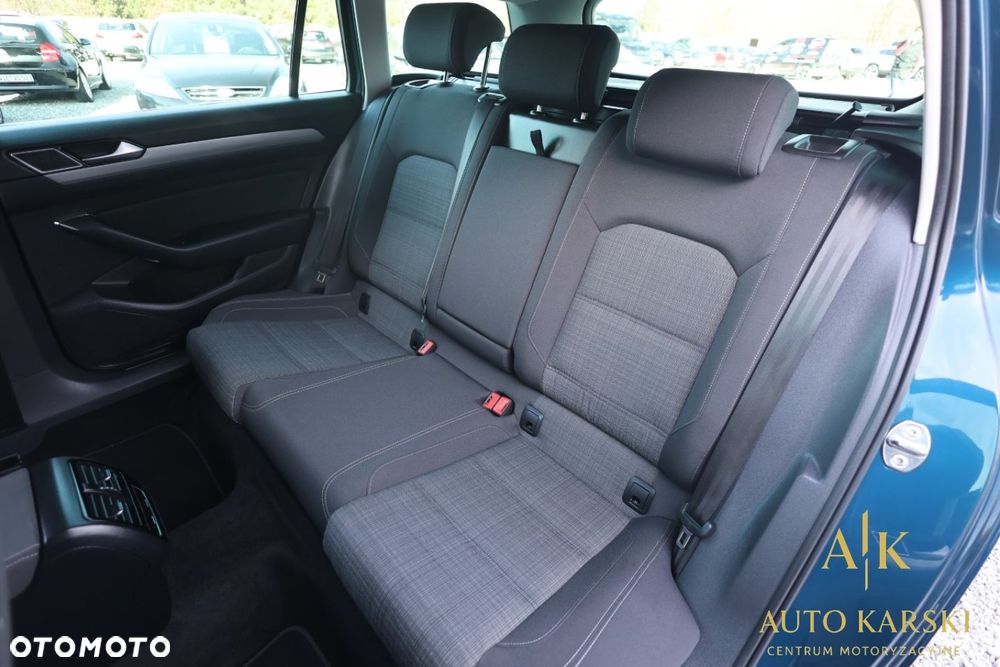 Volkswagen Passat Variant - 34